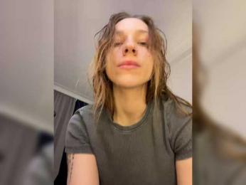 avolood — Bongacams recorded stream screenshot (31 Mar 2025)