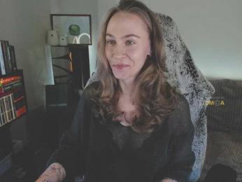 Adamova_Eva — Bongacams recorded stream image, 31.03.2025 20:10