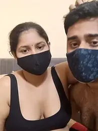 IND_COUPLE1 — Stripchat recorded stream image, 01.04.2025 15:00