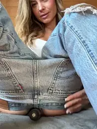 Etwas_neugierig — Stripchat recorded stream screenshot (02 Apr 2025)