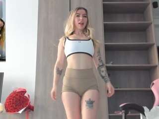 megan-ros — Camsoda recorded stream image, 02.04.2025 08:30