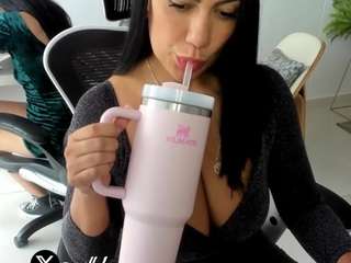 emilybrowm — Camsoda recorded stream image, 02.04.2025 14:50