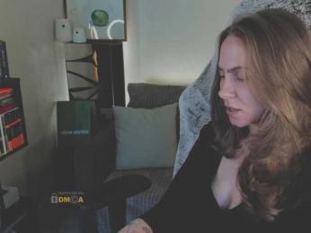 Adamova_Eva — Bongacams recorded stream image, 02.04.2025 20:10