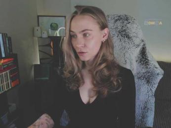 Adamova_Eva — Bongacams recorded stream image, 02.04.2025 20:10