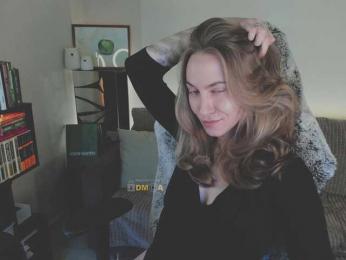 Adamova_Eva — Bongacams recorded stream image, 02.04.2025 20:10