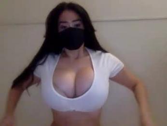 _natycutei19 — Chaturbate recorded stream image, 02.04.2025 23:30