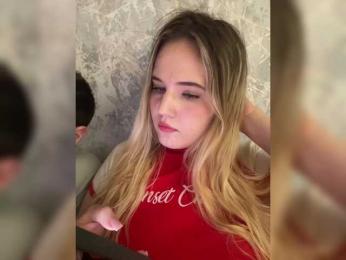 Dream022 — Bongacams recorded stream screenshot (04 Apr 2025)