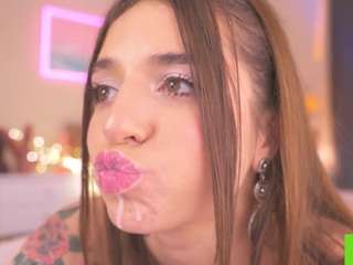 deeptalkss — Camsoda recorded stream image, 04.04.2025 08:00