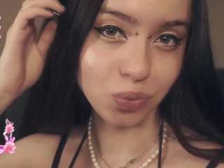 leilagladish — Camsoda recorded stream image, 05.04.2025 06:10