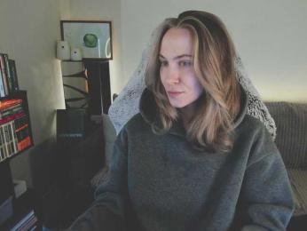 Adamova_Eva — Bongacams recorded stream image, 05.04.2025 18:30