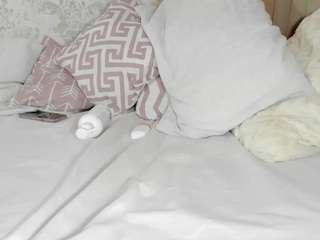 cataliinaevains — Camsoda recorded stream image, 07.04.2025 01:10