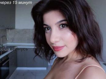 -Madi- — Bongacams recorded stream screenshot (07 Apr 2025)