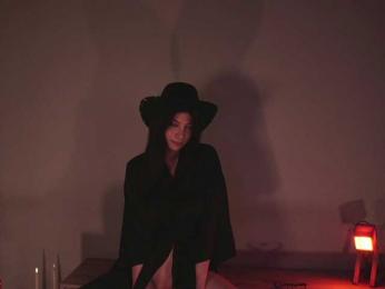 -Madi- — Bongacams recorded stream screenshot (07 Apr 2025)