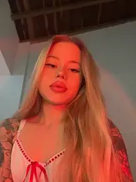 curchez_ — Stripchat recorded stream image, 08.04.2025 20:10