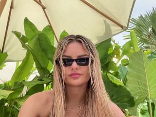 Anais A — Flirt4free recorded stream image, 09.04.2025 02:30