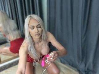 karlabart — Camsoda recorded stream image, 09.04.2025 04:30