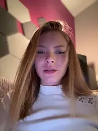 AnastasiaAniess — Stripchat recorded stream image, 09.04.2025 12:50