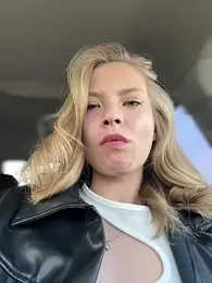 AnastasiaAniess — Stripchat recorded stream image, 09.04.2025 12:50