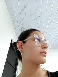 Ary-18 — Stripchat recorded stream image, 09.04.2025 19:40