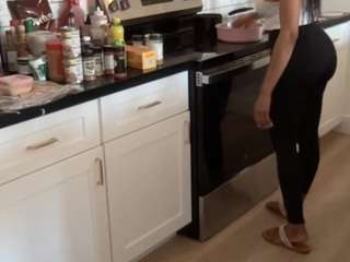 carmensindiego — Camsoda recorded stream image, 09.04.2025 16:50