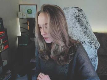 Adamova_Eva — Bongacams recorded stream image, 11.04.2025 18:00