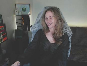 Adamova_Eva — Bongacams recorded stream image, 11.04.2025 18:00