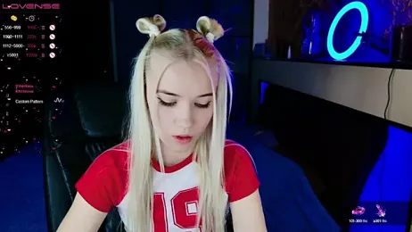 ShhhO_O — Stripchat recorded stream image, 05.02.2025 08:20