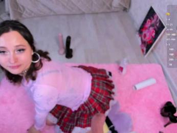 Karol-lovely — Bongacams recorded stream screenshot (11 Apr 2025)