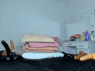 nikizum — Camsoda recorded stream screenshot (12 Apr 2025)