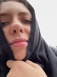 MariiD — Stripchat recorded stream screenshot (12 Apr 2025)