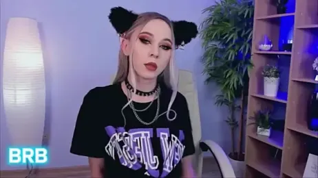 Shiny_Jennifer — Stripchat recorded stream image, 05.02.2025 04:50
