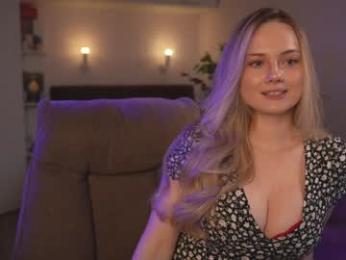 your_kat — Chaturbate recorded stream image, 12.04.2025 13:20