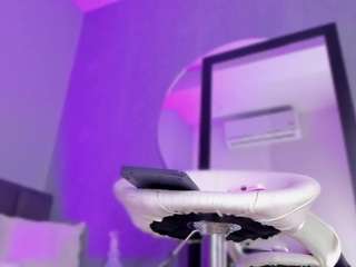 gipsytreen — Camsoda recorded stream image, 05.02.2025 10:20