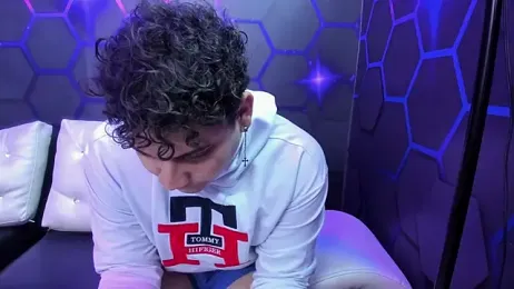 miacam-hot — Stripchat recorded stream screenshot (05 Feb 2025)