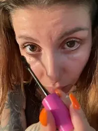 Izy_cute_ — Stripchat recorded stream screenshot (12 Apr 2025)