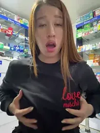 roouse — Stripchat recorded stream image, 12.04.2025 20:50