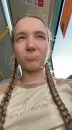 bambi_lu — Stripchat recorded stream image, 13.04.2025 12:00
