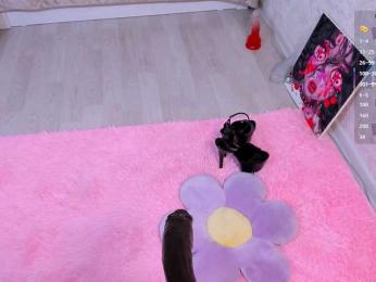 Karol-lovely — Bongacams recorded stream screenshot (13 Apr 2025)