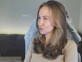 Adamova_Eva — Bongacams recorded stream image, 13.04.2025 19:20