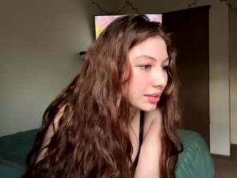 cami_calderon — Chaturbate recorded stream image, 14.04.2025 19:20
