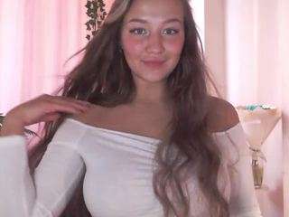 milkybunny — Camsoda recorded stream screenshot (15 Apr 2025)