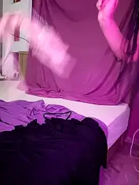 Zeina2024 — Stripchat recorded stream image, 15.04.2025 19:40