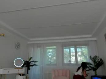 tiffanyhouston_ — Chaturbate recorded stream image, 16.04.2025 06:00