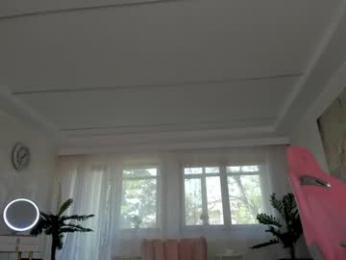 tiffanyhouston_ — Chaturbate recorded stream image, 16.04.2025 06:00