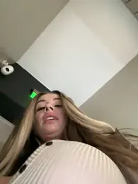 IsabellaEtthan — Stripchat recorded stream image, 05.02.2025 17:40