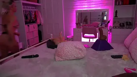 emmagray001 — Stripchat recorded stream screenshot (17 Apr 2025)