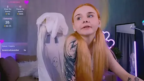 Britney_Lynch — Stripchat recorded stream image, 17.04.2025 20:00