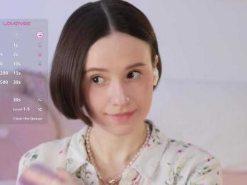 MissEssie — Bongacams recorded stream screenshot (17 Apr 2025)