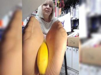 mery8poppins — Bongacams recorded stream image, 18.04.2025 05:50