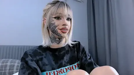 Tanya_M — Stripchat recorded stream image, 18.04.2025 11:10